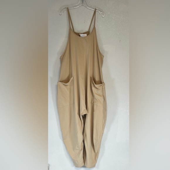 LULAROE Bridget Lounge Jumpsuit XL Beige Slouchy Drop Crotch Harem Pants Pockets - Picture 2 of 6